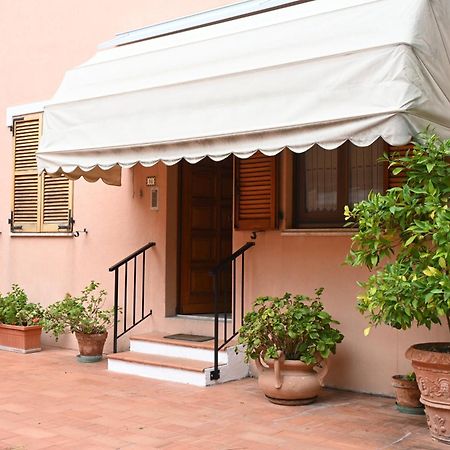 N080 - Numana, Bilocale Con Terrazzo In Centro Apartment Sirolo Luaran gambar