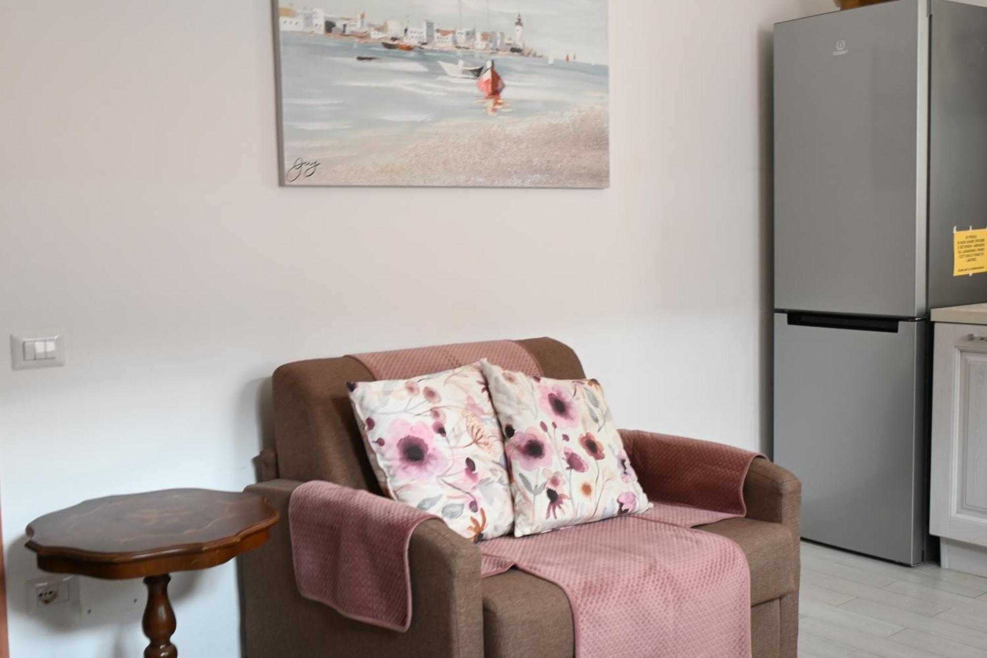 N080 - Numana, Bilocale Con Terrazzo In Centro Apartment Sirolo Luaran gambar